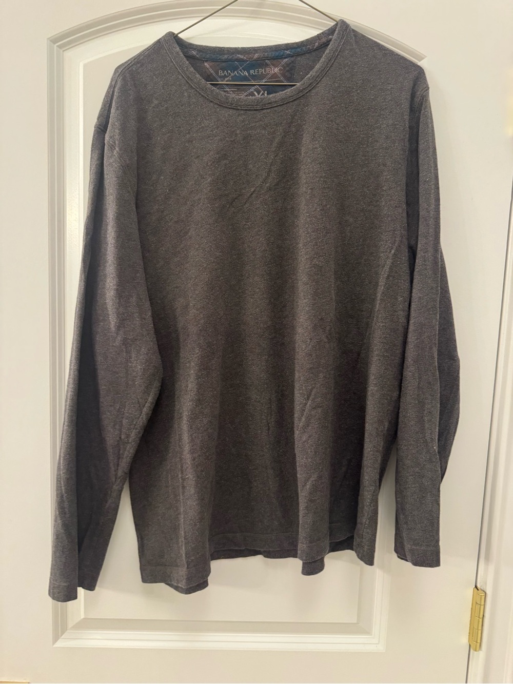 Banana Republic Men's Long Sleeve Crewneck Tee - Charcoal Gray/Brown